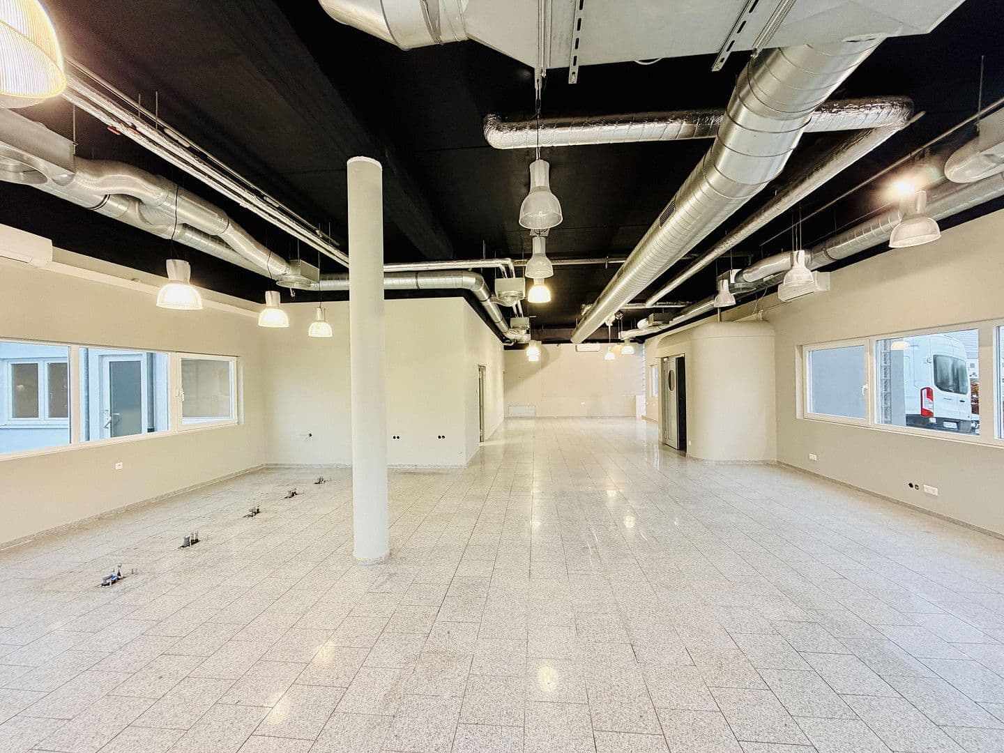 Pronájem nebytového prostoru 230 m², Draisstraße 1, Karlsbad, Bádensko-Württembersko Pronájem nebytového prostoru 230 m², Draisstraße 1, Karlsbad, Bádensko-Württembersko