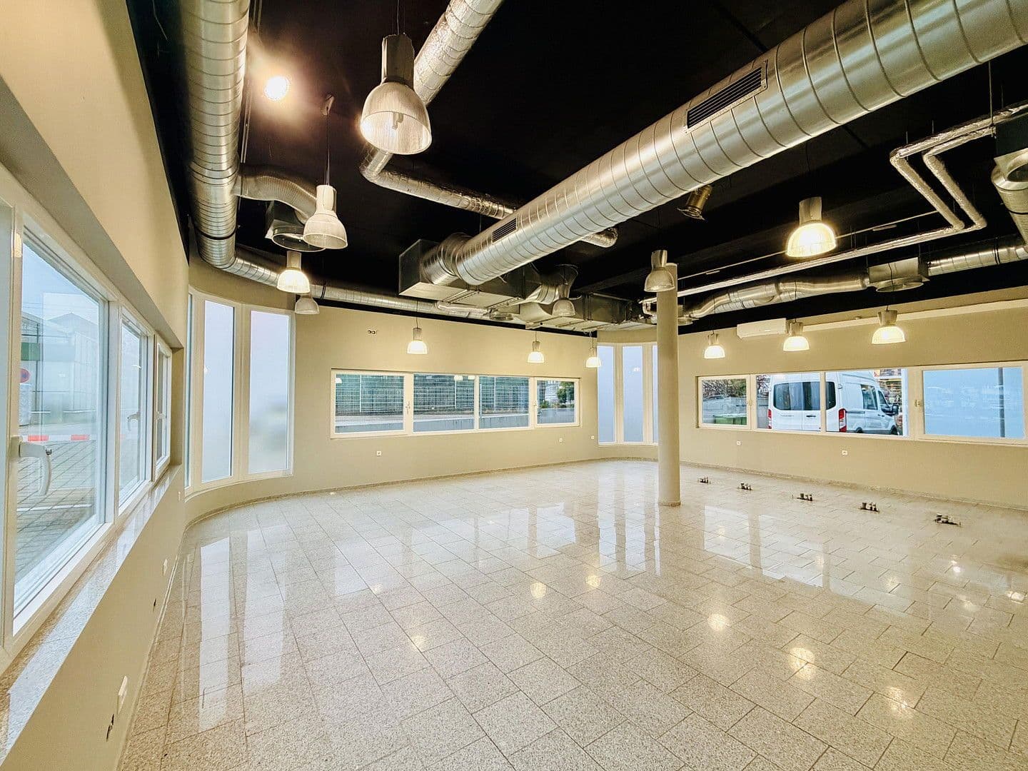 Pronájem nebytového prostoru 230 m², Draisstraße 1, Karlsbad, Bádensko-Württembersko Pronájem nebytového prostoru 230 m², Draisstraße 1, Karlsbad, Bádensko-Württembersko