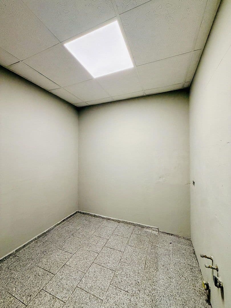 Pronájem nebytového prostoru 230 m², Draisstraße 1, Karlsbad, Bádensko-Württembersko Pronájem nebytového prostoru 230 m², Draisstraße 1, Karlsbad, Bádensko-Württembersko