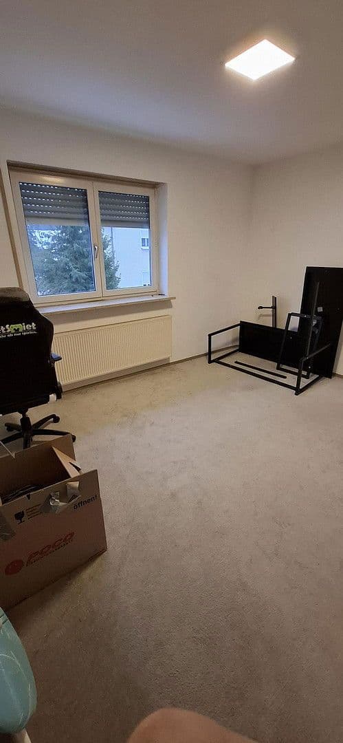 Pronájem bytu 3+1 73 m², Birkenallee 33 A, Bubenreuth, Bavorsko Pronájem bytu 3+1 73 m², Birkenallee 33 A, Bubenreuth, Bavorsko