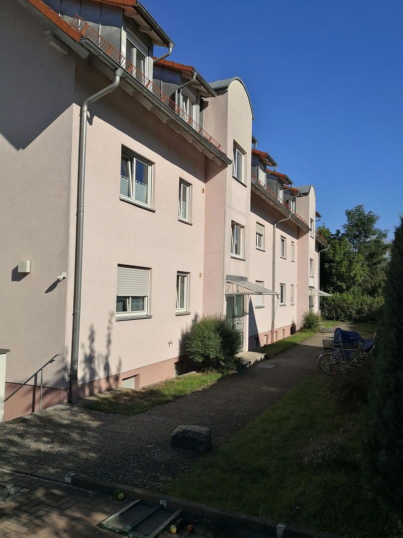 Pronájem bytu 3+1 73 m², Birkenallee 33 A, Bubenreuth, Bavorsko Pronájem bytu 3+1 73 m², Birkenallee 33 A, Bubenreuth, Bavorsko