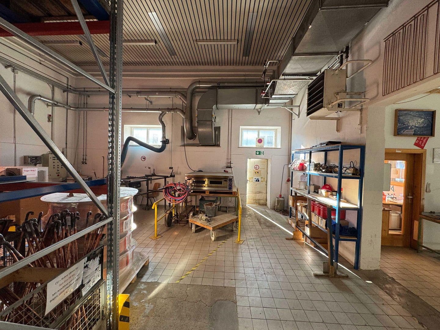 Prodej nebytového prostoru 4.000 m², Töging, Bavorsko Prodej nebytového prostoru 4.000 m², Töging, Bavorsko