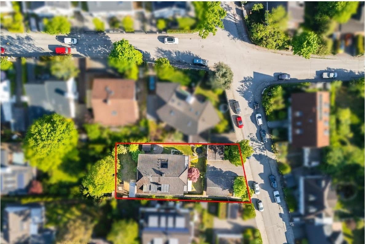 Pronájem bytu 3+1 126 m², München, Bavorsko Pronájem bytu 3+1 126 m², München, Bavorsko