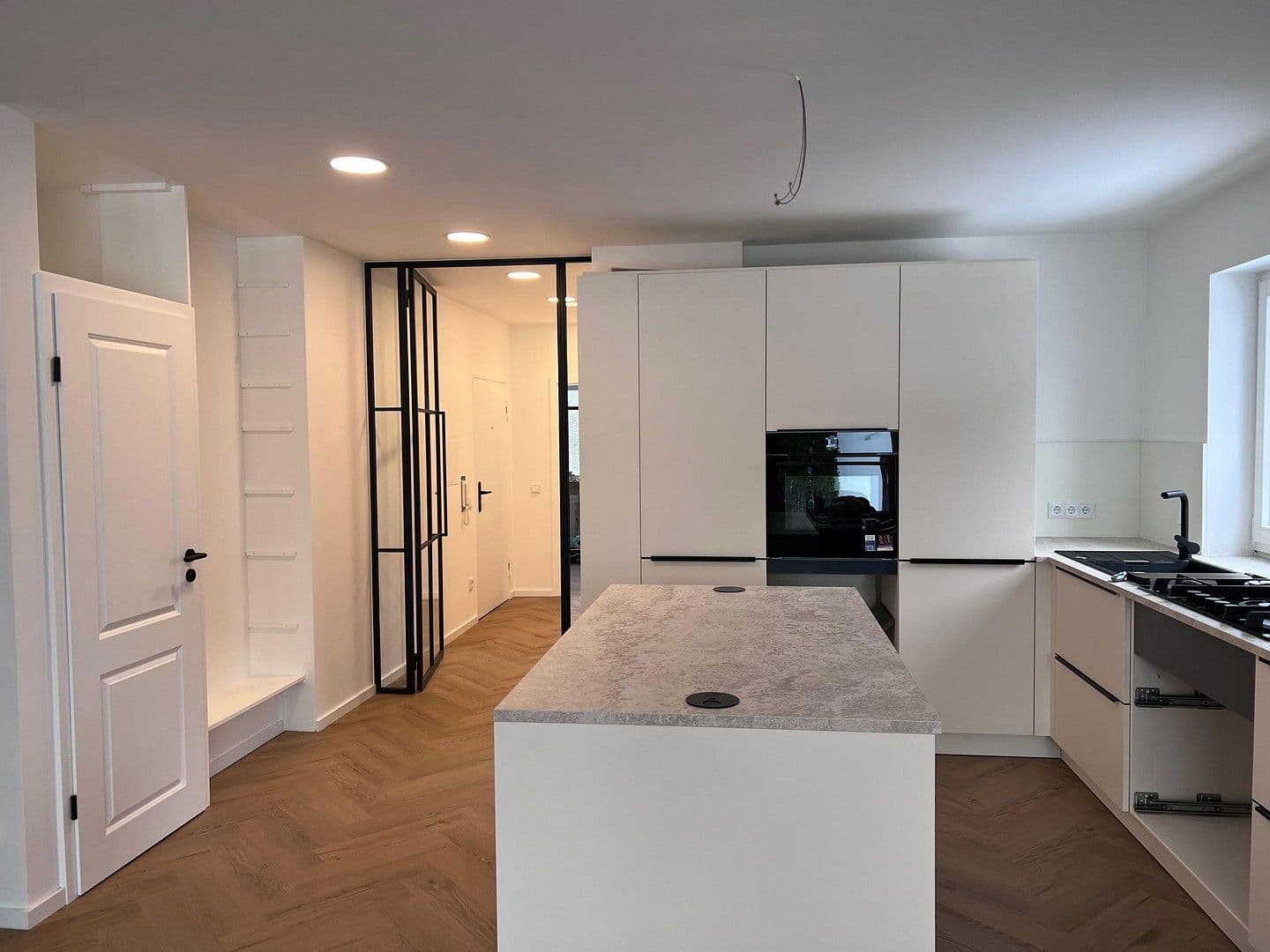 Pronájem bytu 3+1 126 m², München, Bavorsko Pronájem bytu 3+1 126 m², München, Bavorsko