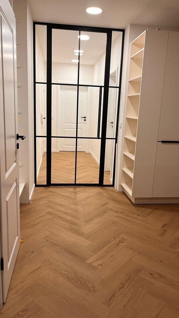 Pronájem bytu 3+1 126 m², München, Bavorsko Pronájem bytu 3+1 126 m², München, Bavorsko