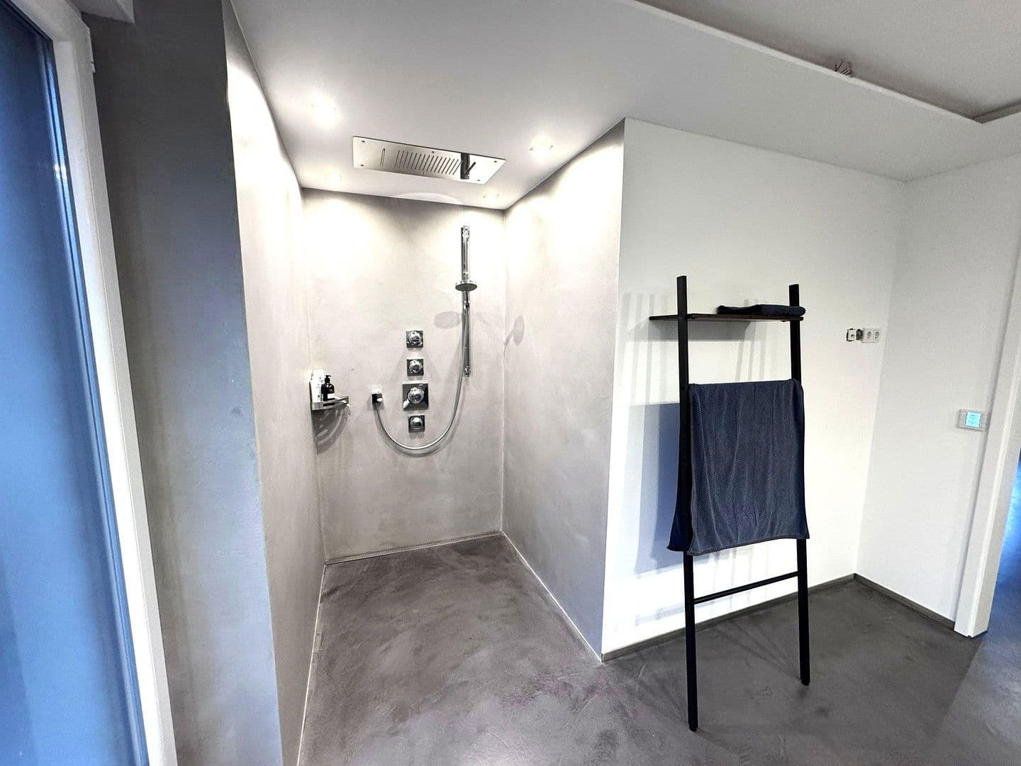 Pronájem bytu 2+1 112 m², Lüdenscheid, Severní Porýní-Vestfálsko Pronájem bytu 2+1 112 m², Lüdenscheid, Severní Porýní-Vestfálsko