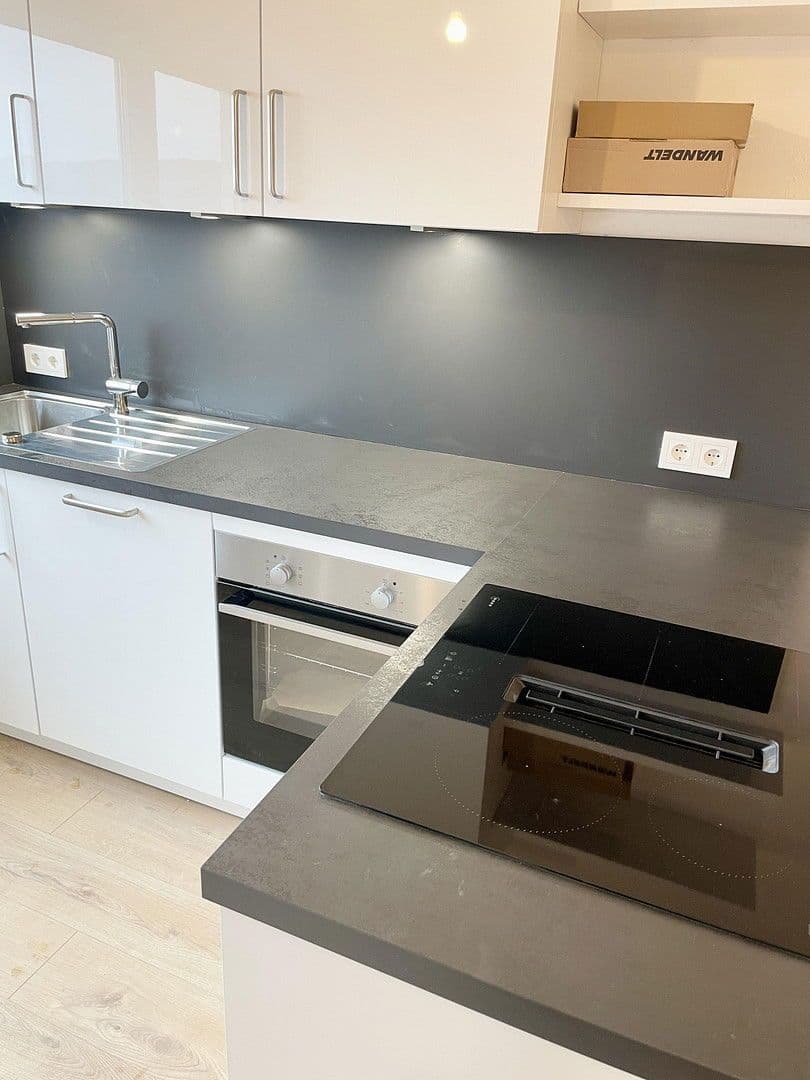 Pronájem bytu 3+kk 87 m², Seeäckerstrasse 23, Leonberg, Bádensko-Württembersko Pronájem bytu 3+kk 87 m², Seeäckerstrasse 23, Leonberg, Bádensko-Württembersko