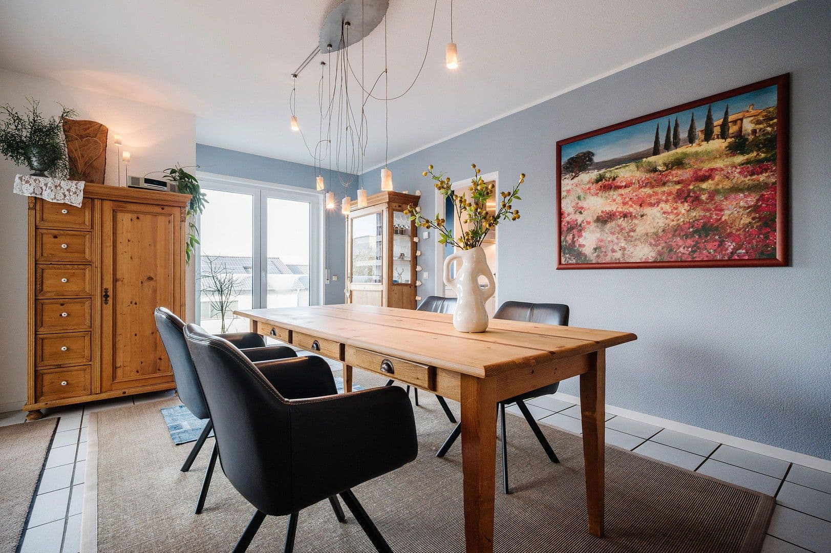 Prodej domu 240 m², pozemek 627 m², Wingertsweg 4, Roßdorf, Hessen Prodej domu 240 m², pozemek 627 m², Wingertsweg 4, Roßdorf, Hessen