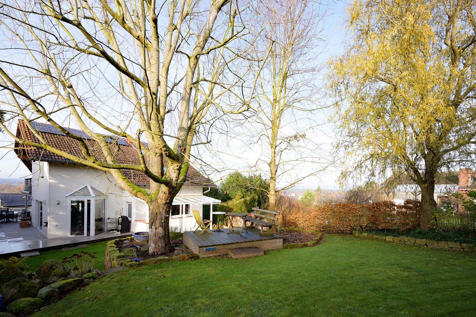 Prodej domu 240 m², pozemek 627 m², Wingertsweg 4, Roßdorf, Hessen Prodej domu 240 m², pozemek 627 m², Wingertsweg 4, Roßdorf, Hessen