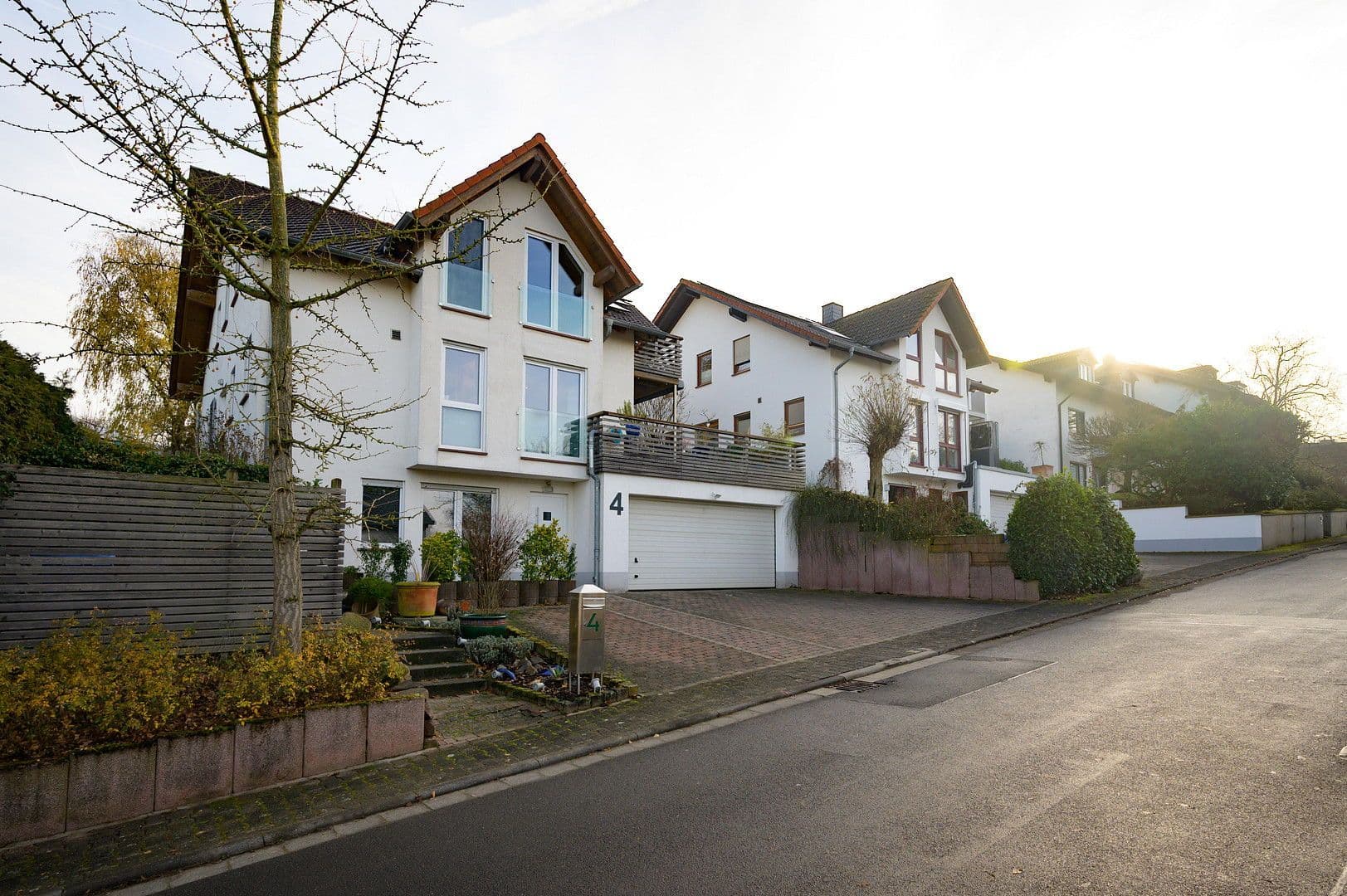 Prodej domu 240 m², pozemek 627 m², Wingertsweg 4, Roßdorf, Hessen Prodej domu 240 m², pozemek 627 m², Wingertsweg 4, Roßdorf, Hessen