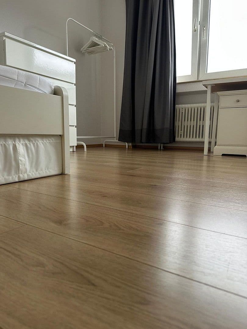 Pronájem bytu 14 m², Bornheimerstr. 80, Bonn, Severní Porýní-Vestfálsko Pronájem bytu 14 m², Bornheimerstr. 80, Bonn, Severní Porýní-Vestfálsko