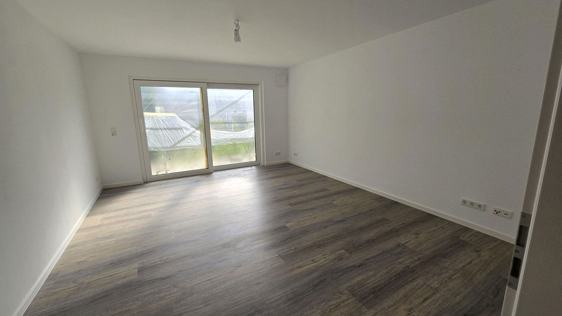 Pronájem bytu 3+kk 80 m², Römerberg, Porýní-Falc Pronájem bytu 3+kk 80 m², Römerberg, Porýní-Falc