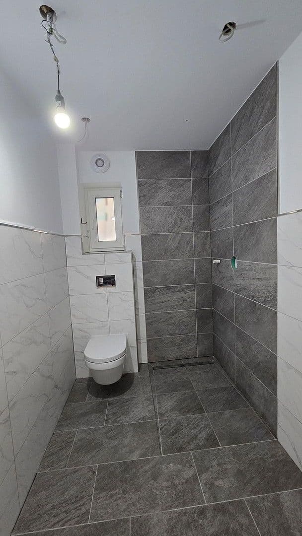 Pronájem bytu 3+kk 80 m², Römerberg, Porýní-Falc Pronájem bytu 3+kk 80 m², Römerberg, Porýní-Falc