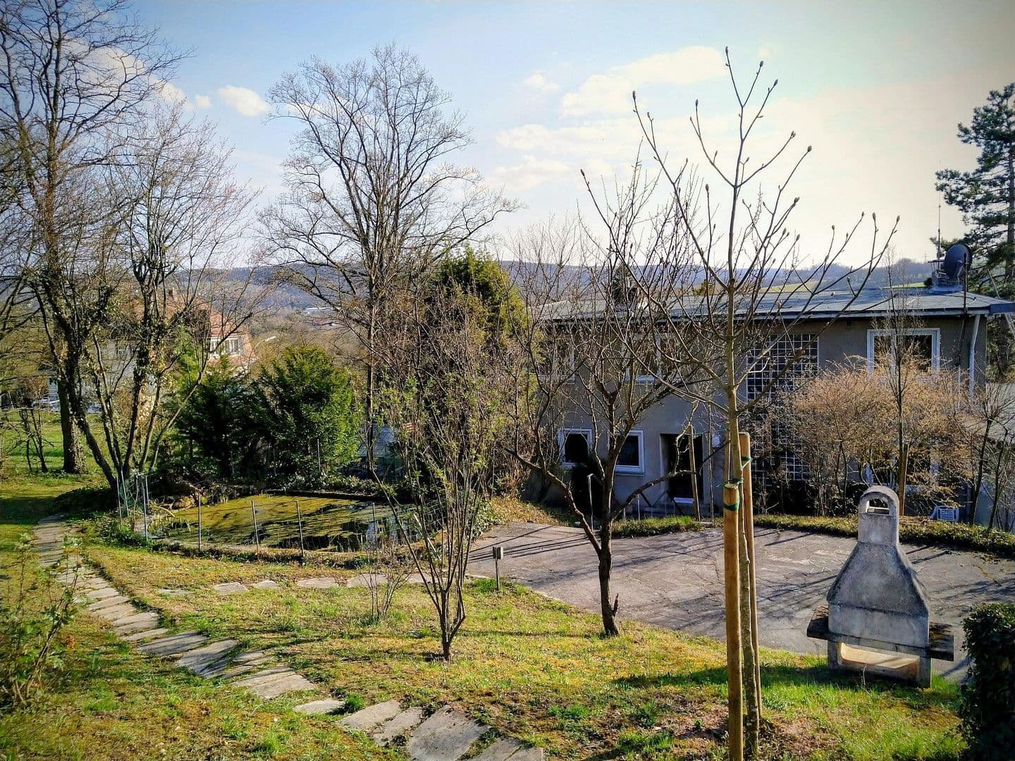 Prodej domu 321 m², pozemek 2.441 m², Triefenstein, Bavorsko Prodej domu 321 m², pozemek 2.441 m², Triefenstein, Bavorsko