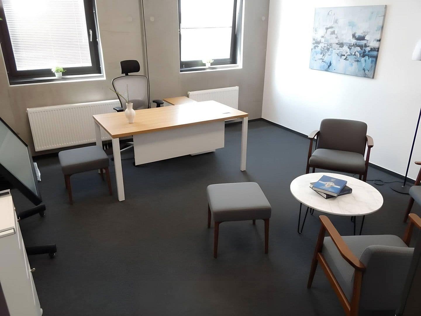 Pronájem kanceláře 2.800 m², Alemannenstrasse 19, Heimsheim, Bádensko-Württembersko Pronájem kanceláře 2.800 m², Alemannenstrasse 19, Heimsheim, Bádensko-Württembersko