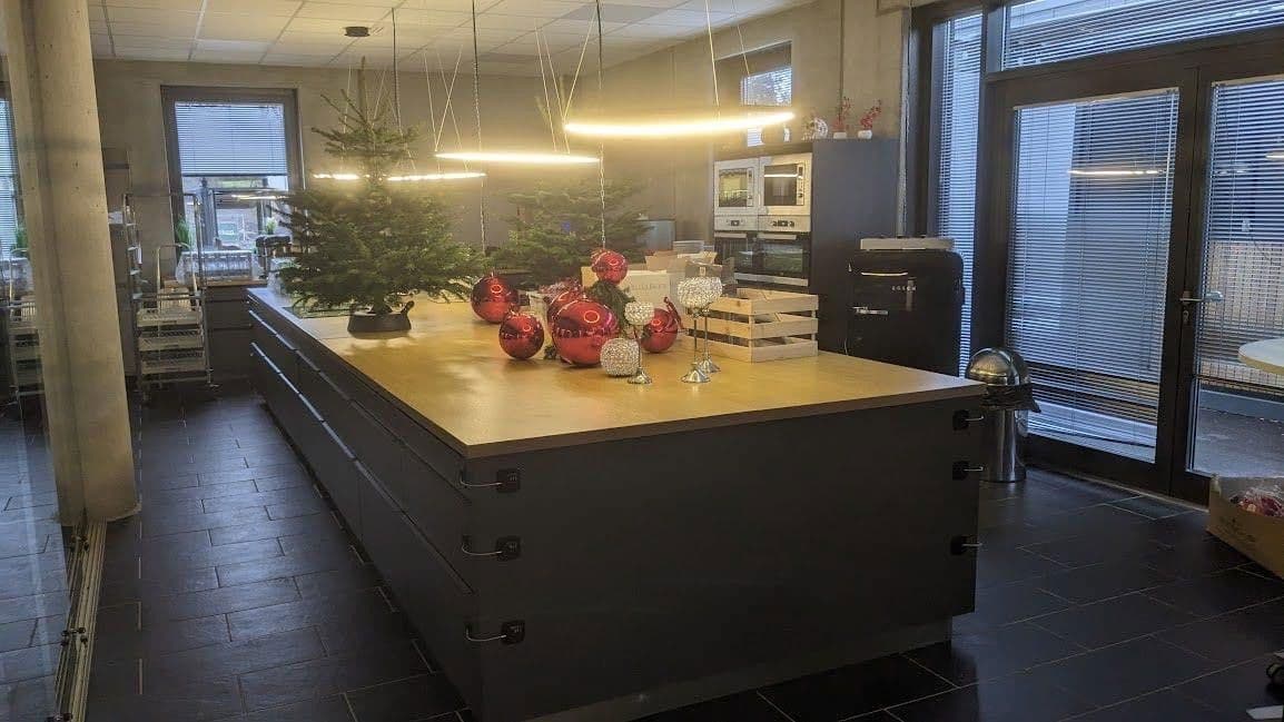 Pronájem kanceláře 2.800 m², Alemannenstrasse 19, Heimsheim, Bádensko-Württembersko Pronájem kanceláře 2.800 m², Alemannenstrasse 19, Heimsheim, Bádensko-Württembersko