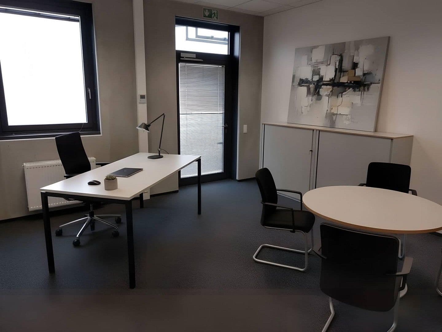 Pronájem kanceláře 2.800 m², Alemannenstrasse 19, Heimsheim, Bádensko-Württembersko Pronájem kanceláře 2.800 m², Alemannenstrasse 19, Heimsheim, Bádensko-Württembersko