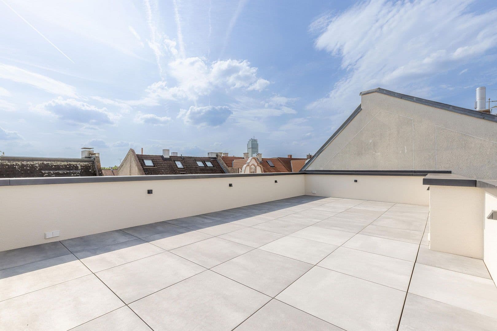 Prodej bytu 5+1 170 m², Krafftstraße 1, Offenbach, Hessen Prodej bytu 5+1 170 m², Krafftstraße 1, Offenbach, Hessen