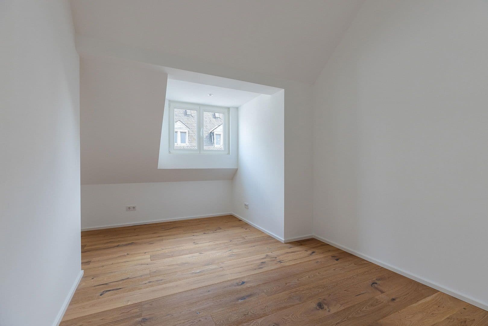 Prodej bytu 5+1 170 m², Krafftstraße 1, Offenbach, Hessen Prodej bytu 5+1 170 m², Krafftstraße 1, Offenbach, Hessen