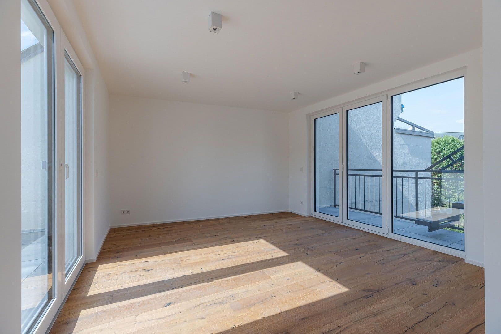 Prodej bytu 5+1 170 m², Krafftstraße 1, Offenbach, Hessen Prodej bytu 5+1 170 m², Krafftstraße 1, Offenbach, Hessen