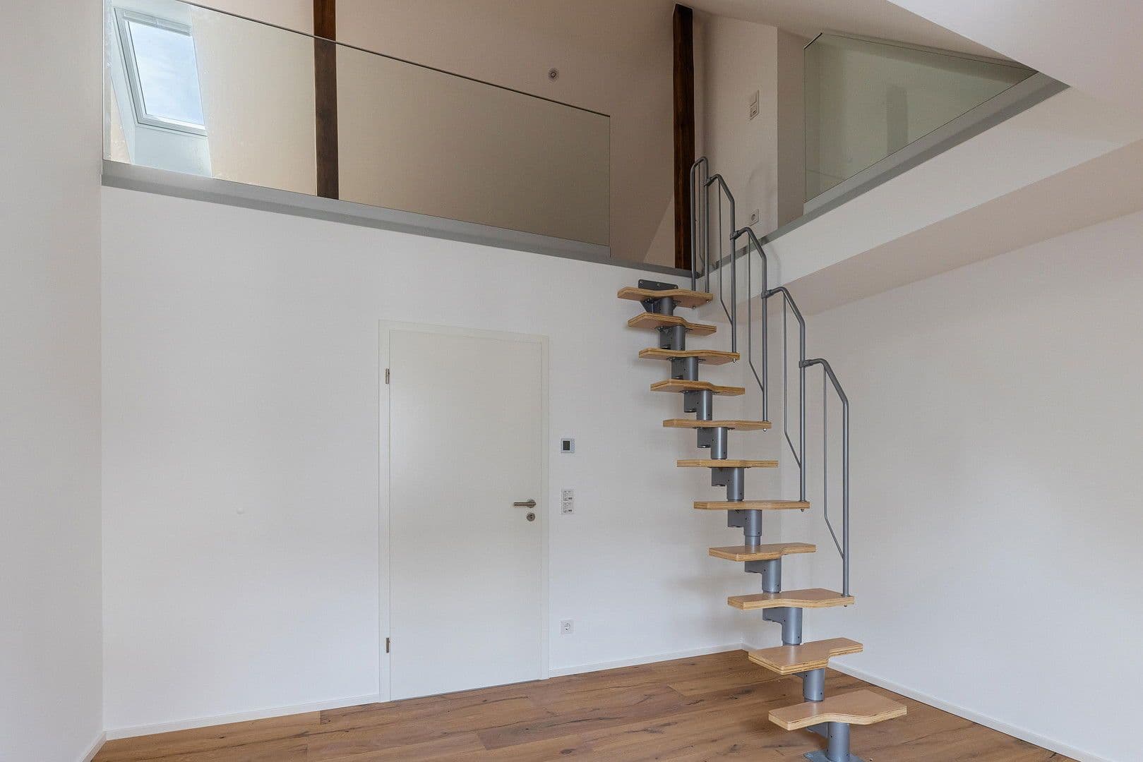 Prodej bytu 5+1 170 m², Krafftstraße 1, Offenbach, Hessen Prodej bytu 5+1 170 m², Krafftstraße 1, Offenbach, Hessen