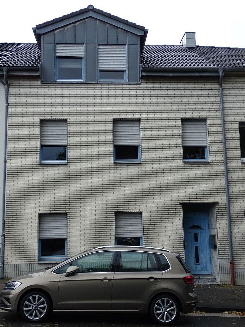 Prodej domu 178 m², pozemek 715 m², Eschweiler, Severní Porýní-Vestfálsko Prodej domu 178 m², pozemek 715 m², Eschweiler, Severní Porýní-Vestfálsko