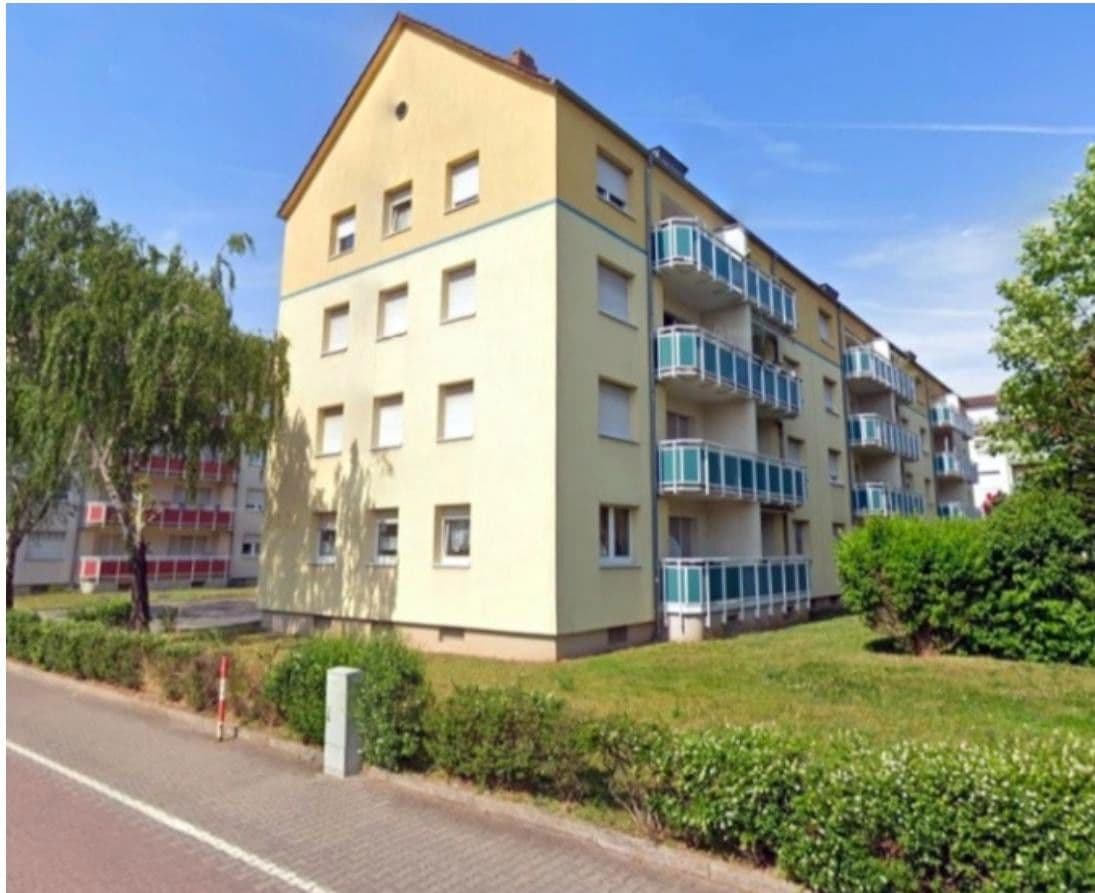 Pronájem bytu 1+1 14 m², Adam Opel Str 24, Rüsselsheim am Main, Hessen Pronájem bytu 1+1 14 m², Adam Opel Str 24, Rüsselsheim am Main, Hessen
