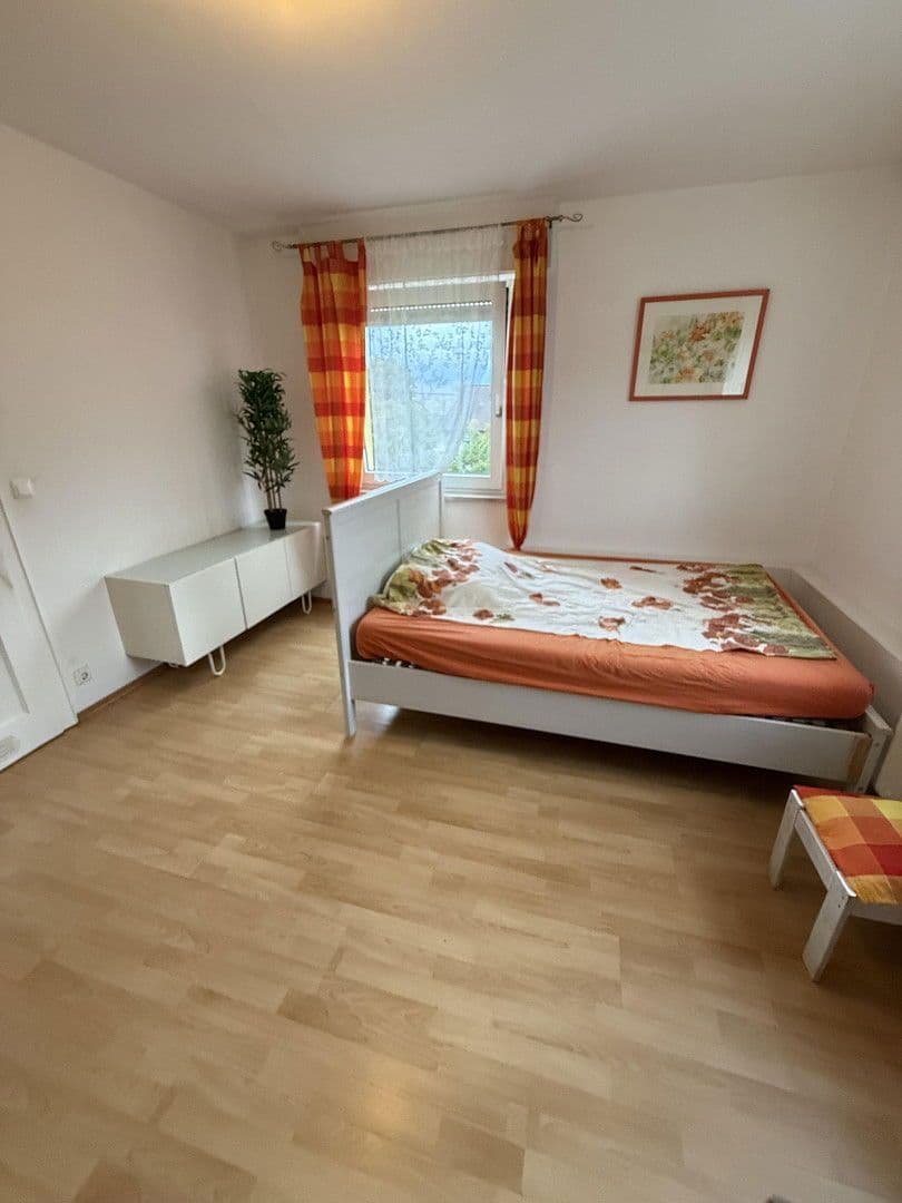Pronájem bytu 1+1 14 m², Adam Opel Str 24, Rüsselsheim am Main, Hessen Pronájem bytu 1+1 14 m², Adam Opel Str 24, Rüsselsheim am Main, Hessen