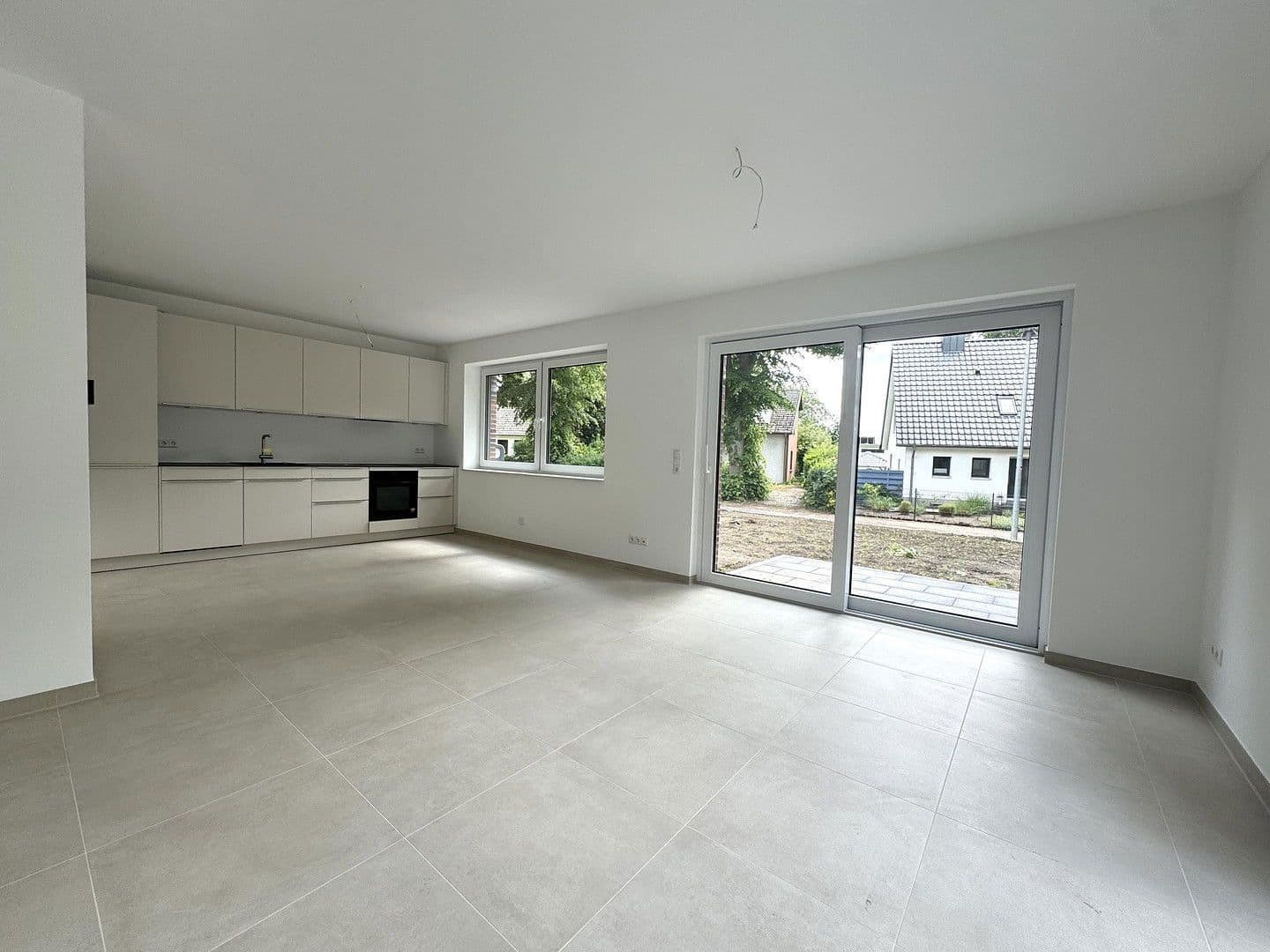 Pronájem domu 130 m², pozemek 510 m², Achim, Dolní Sasko Pronájem domu 130 m², pozemek 510 m², Achim, Dolní Sasko