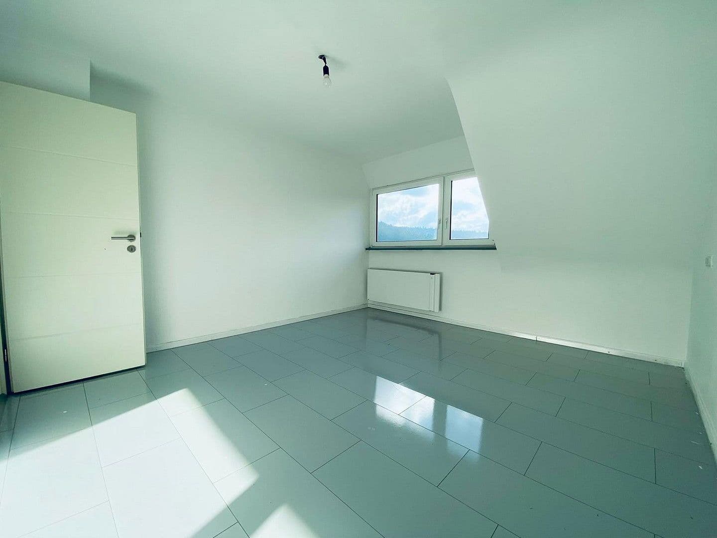 Prodej domu 180 m², pozemek 510 m², Wengertweg25, Aidlingen, Bádensko-Württembersko Prodej domu 180 m², pozemek 510 m², Wengertweg25, Aidlingen, Bádensko-Württembersko