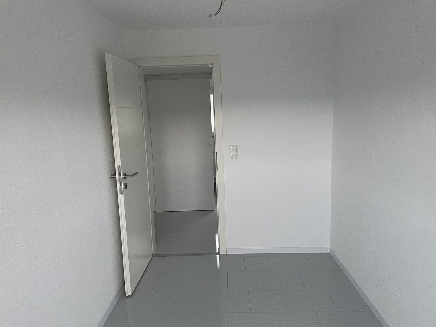Prodej domu 180 m², pozemek 510 m², Wengertweg25, Aidlingen, Bádensko-Württembersko Prodej domu 180 m², pozemek 510 m², Wengertweg25, Aidlingen, Bádensko-Württembersko