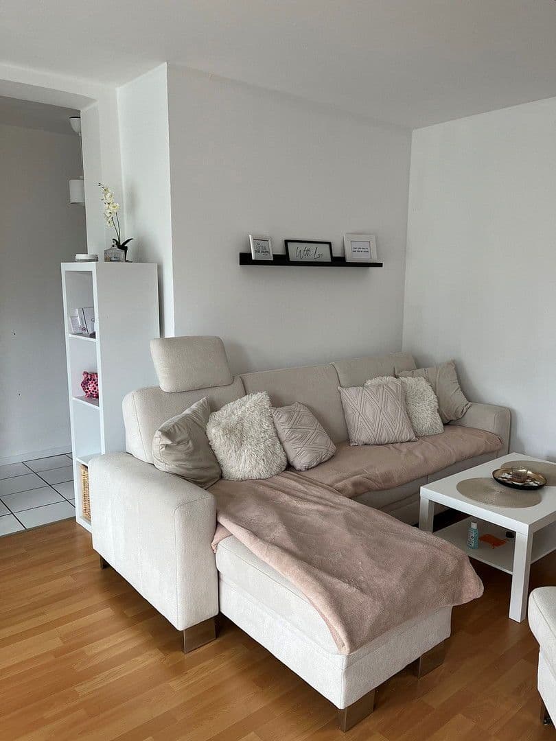 Pronájem bytu 2+1 55 m², Frankfurter Str. 214, Köln, Severní Porýní-Vestfálsko Pronájem bytu 2+1 55 m², Frankfurter Str. 214, Köln, Severní Porýní-Vestfálsko