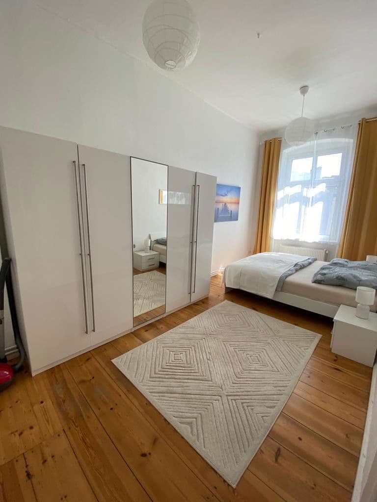 Pronájem bytu 3+1 90 m², Körnerstr., 47, Berlin, Berlín Pronájem bytu 3+1 90 m², Körnerstr., 47, Berlin, Berlín