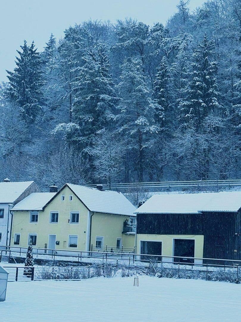 Prodej domu 145 m², pozemek 452 m², Altmannstein, Bavorsko Prodej domu 145 m², pozemek 452 m², Altmannstein, Bavorsko