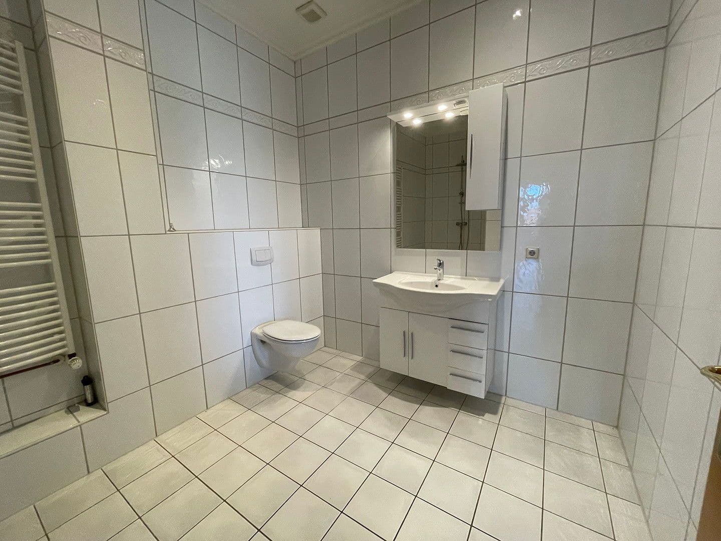 Pronájem bytu 3+1 125 m², An der Alpe 2, Neustadt am Rübenberge, Dolní Sasko Pronájem bytu 3+1 125 m², An der Alpe 2, Neustadt am Rübenberge, Dolní Sasko