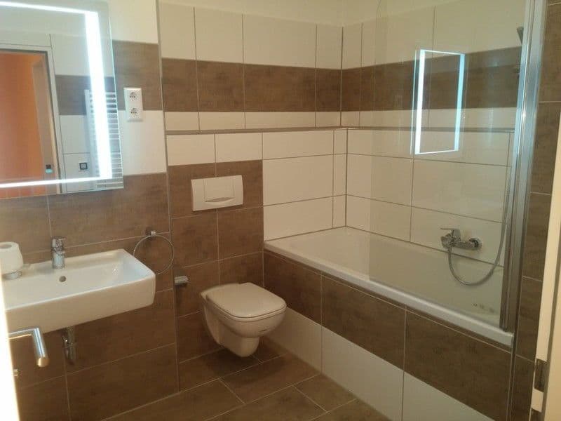 Pronájem bytu 2+kk 80 m², Frickestraße 2-4, Leipzig, Sasko Pronájem bytu 2+kk 80 m², Frickestraße 2-4, Leipzig, Sasko