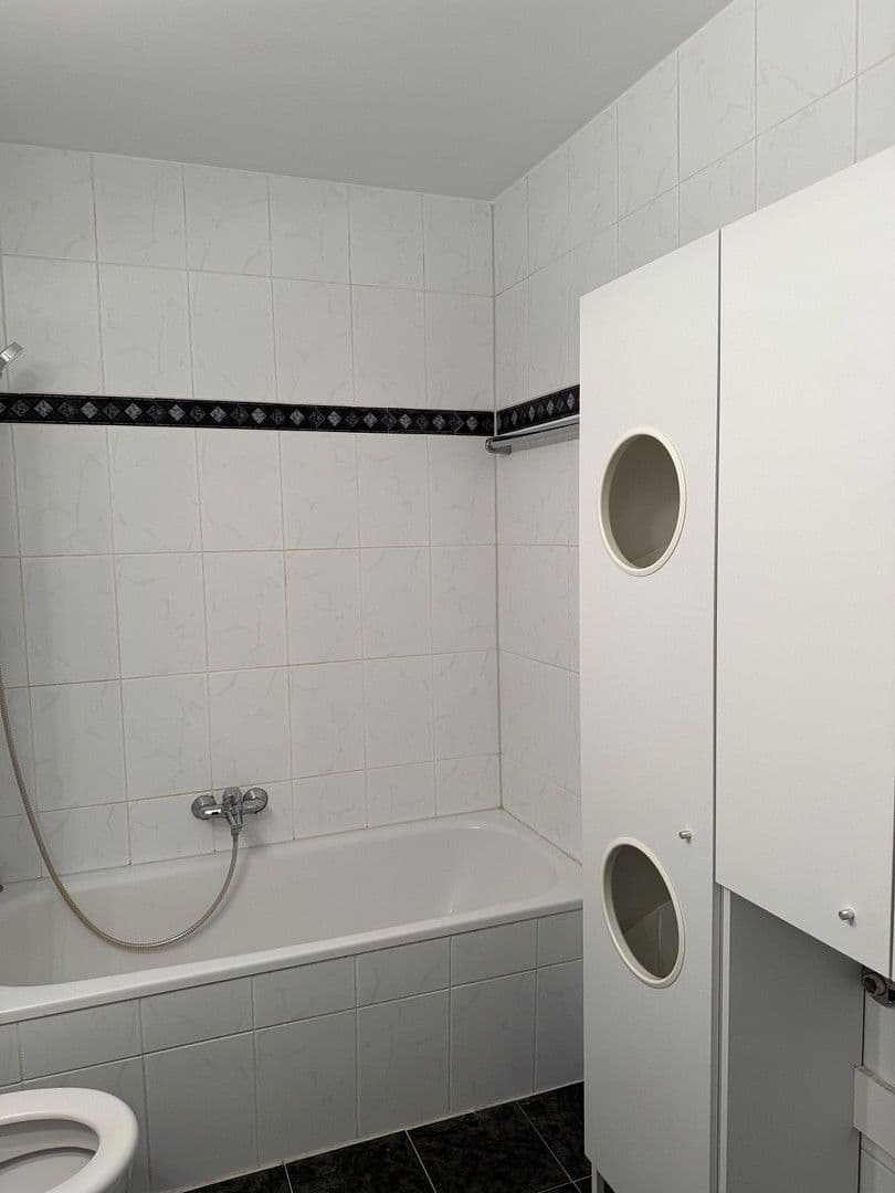 Pronájem bytu 3+1 67 m², Köln, Severní Porýní-Vestfálsko Pronájem bytu 3+1 67 m², Köln, Severní Porýní-Vestfálsko