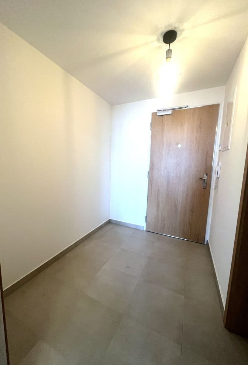Pronájem bytu 1+kk 32 m², Poděbradská, Praha, Praha Pronájem bytu 1+kk 32 m², Poděbradská, Praha, Praha