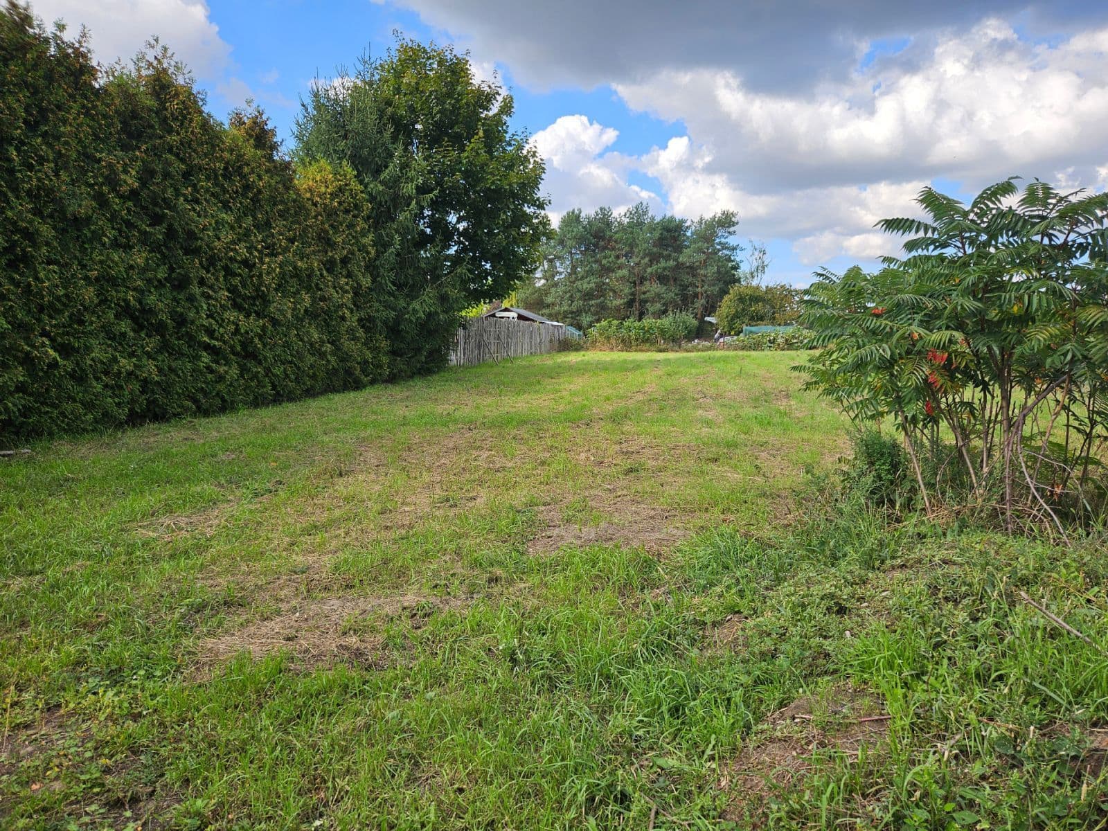 Prodej pozemku 1.141 m², Mělník, Středočeský kraj Prodej pozemku 1.141 m², Mělník, Středočeský kraj