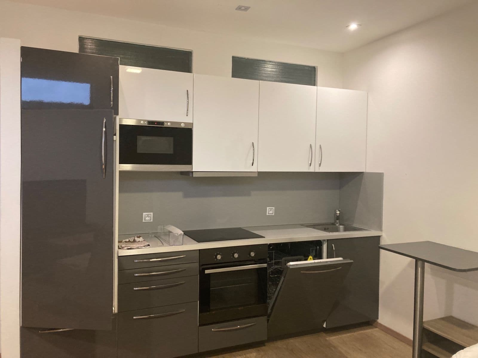 Pronájem bytu 1+1 48 m², Dostihová, Slušovice, Zlínský kraj Pronájem bytu 1+1 48 m², Dostihová, Slušovice, Zlínský kraj