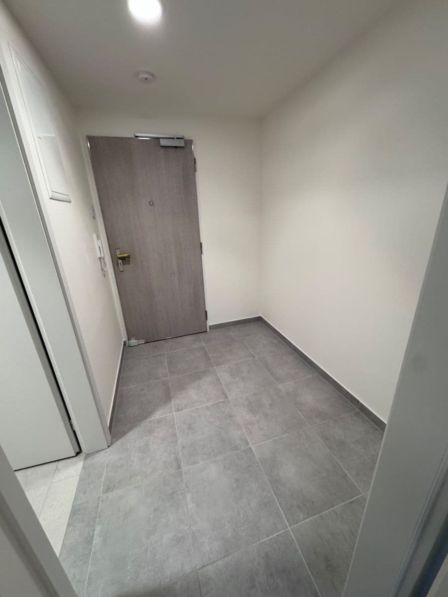 Pronájem bytu 1+kk 32 m², Poděbradská, Praha, Praha Pronájem bytu 1+kk 32 m², Poděbradská, Praha, Praha