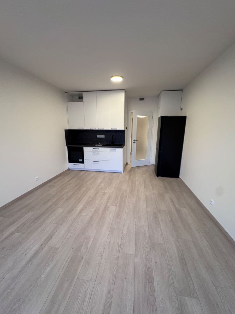 Pronájem bytu 1+kk 32 m², Poděbradská, Praha, Praha Pronájem bytu 1+kk 32 m², Poděbradská, Praha, Praha