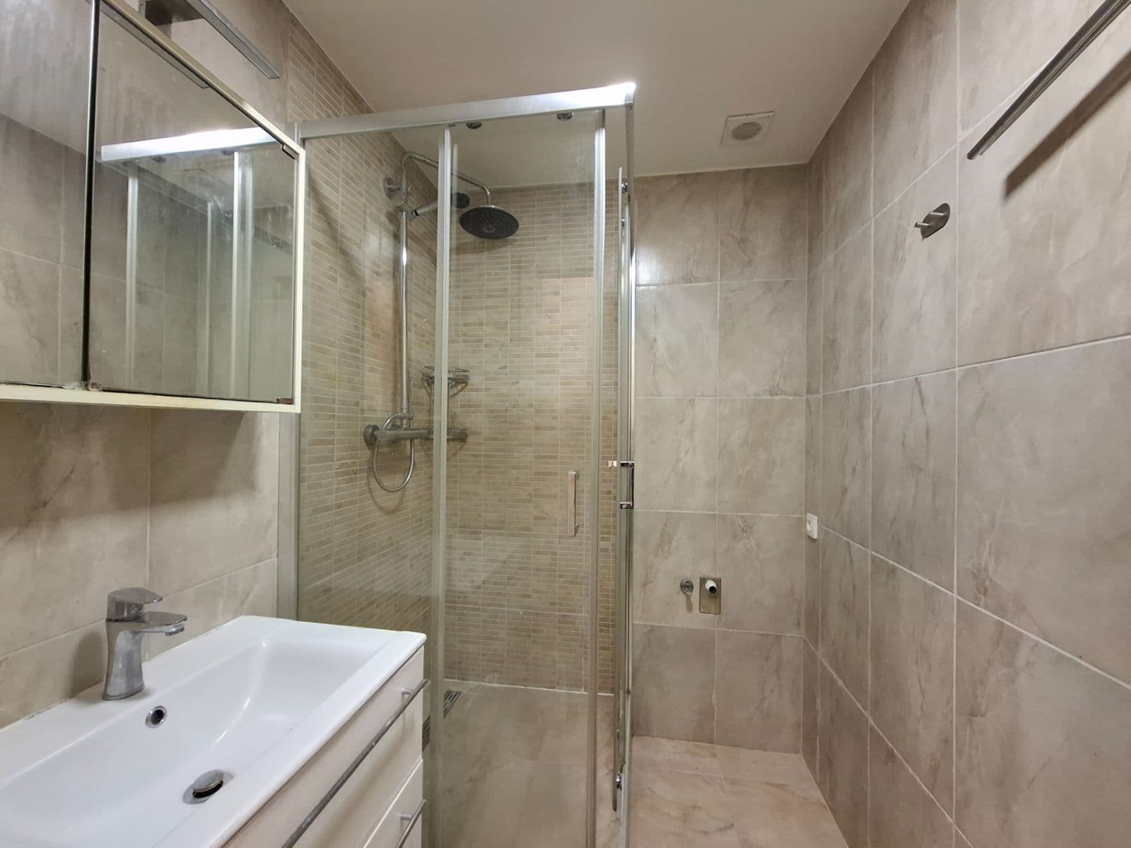 Prodej bytu 3+1 70 m², Rezkova, Ostrava, Moravskoslezský kraj Prodej bytu 3+1 70 m², Rezkova, Ostrava, Moravskoslezský kraj