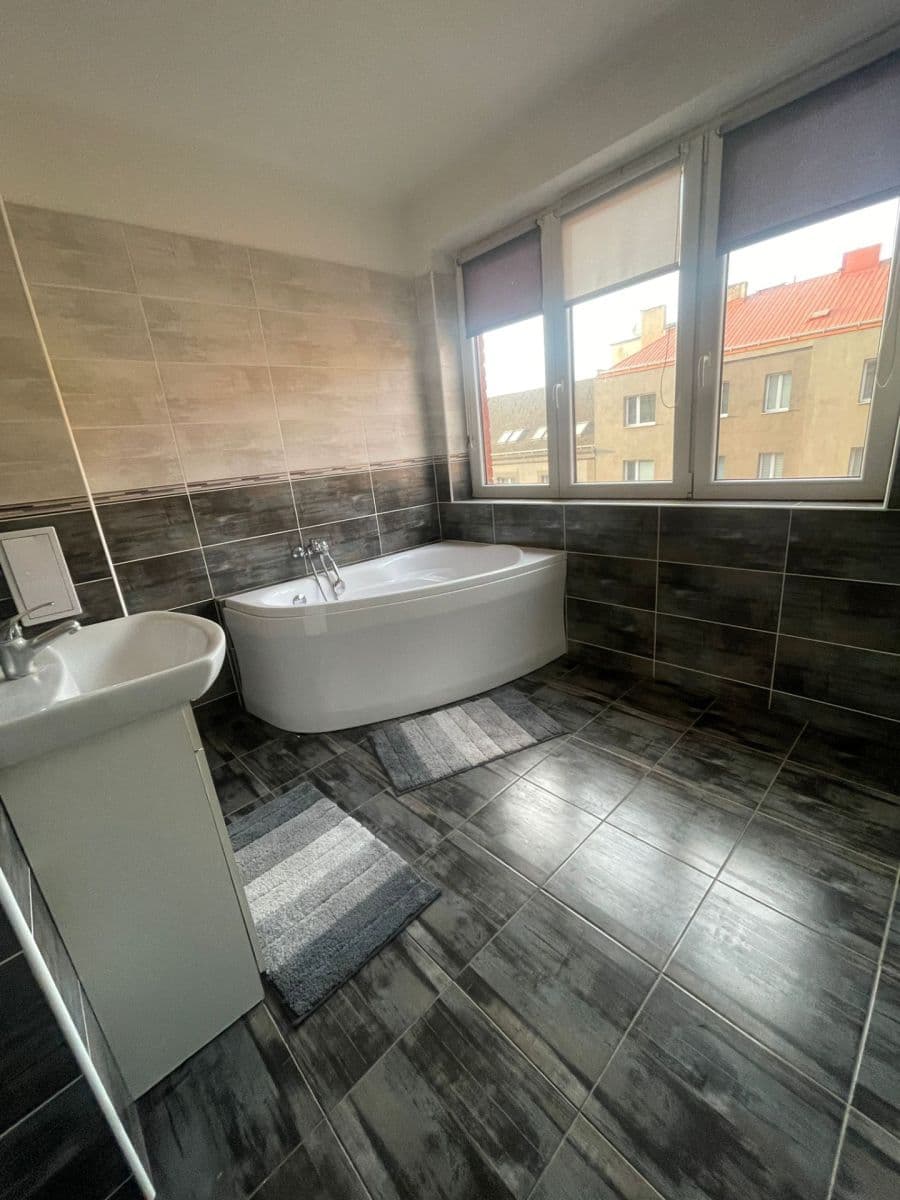 Pronájem bytu 1+1 47 m², 28. října, Ostrava, Moravskoslezský kraj Pronájem bytu 1+1 47 m², 28. října, Ostrava, Moravskoslezský kraj