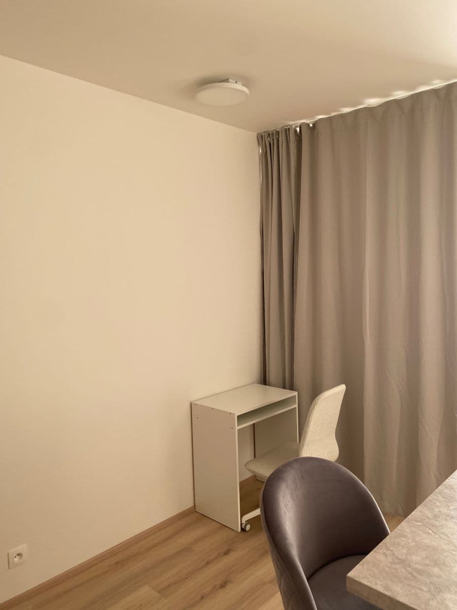 Pronájem bytu 1+kk 32 m², Sobí, Praha, Praha Pronájem bytu 1+kk 32 m², Sobí, Praha, Praha