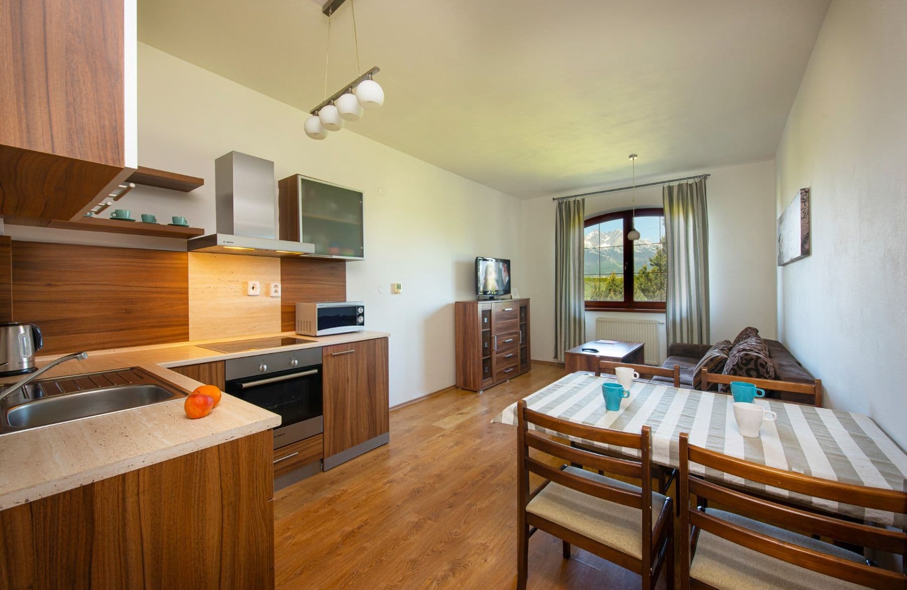 Pronájem bytu 2+1 50 m², Tatranská, Veľká Lomnica, Prešovský kraj Pronájem bytu 2+1 50 m², Tatranská, Veľká Lomnica, Prešovský kraj