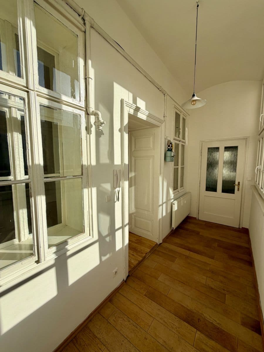 Pronájem bytu 3+1 80 m², Dukelských hrdinů, Praha, Praha Pronájem bytu 3+1 80 m², Dukelských hrdinů, Praha, Praha