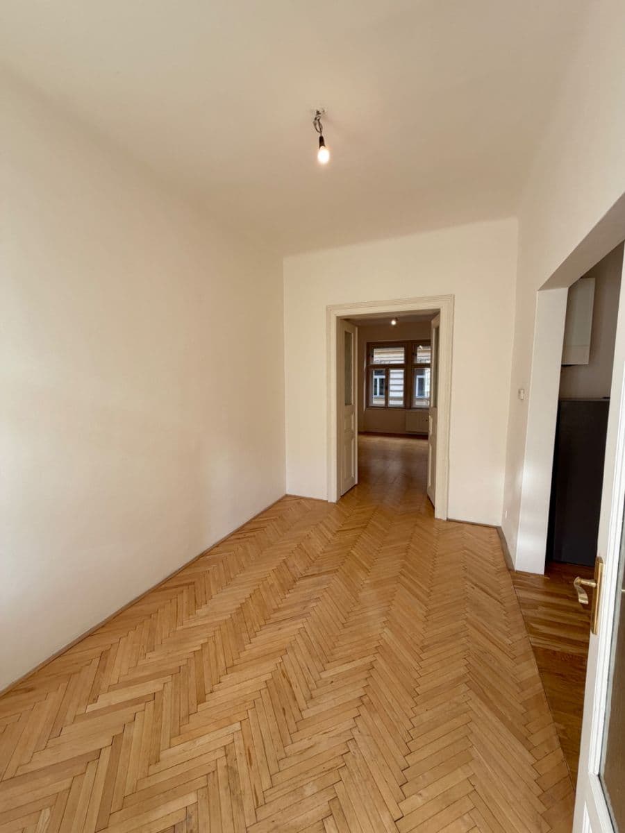 Pronájem bytu 3+1 80 m², Dukelských hrdinů, Praha, Praha Pronájem bytu 3+1 80 m², Dukelských hrdinů, Praha, Praha