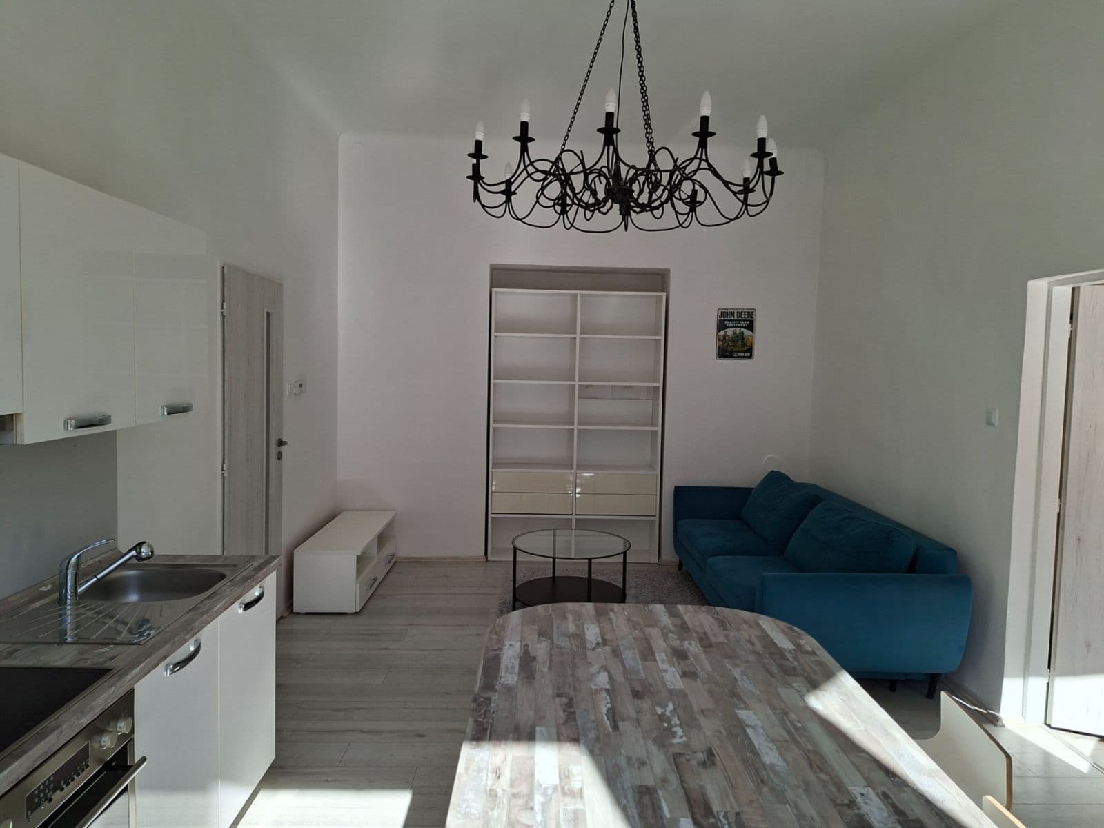 Prodej bytu 3+kk 65 m², Pernerova, Praha, Praha Prodej bytu 3+kk 65 m², Pernerova, Praha, Praha