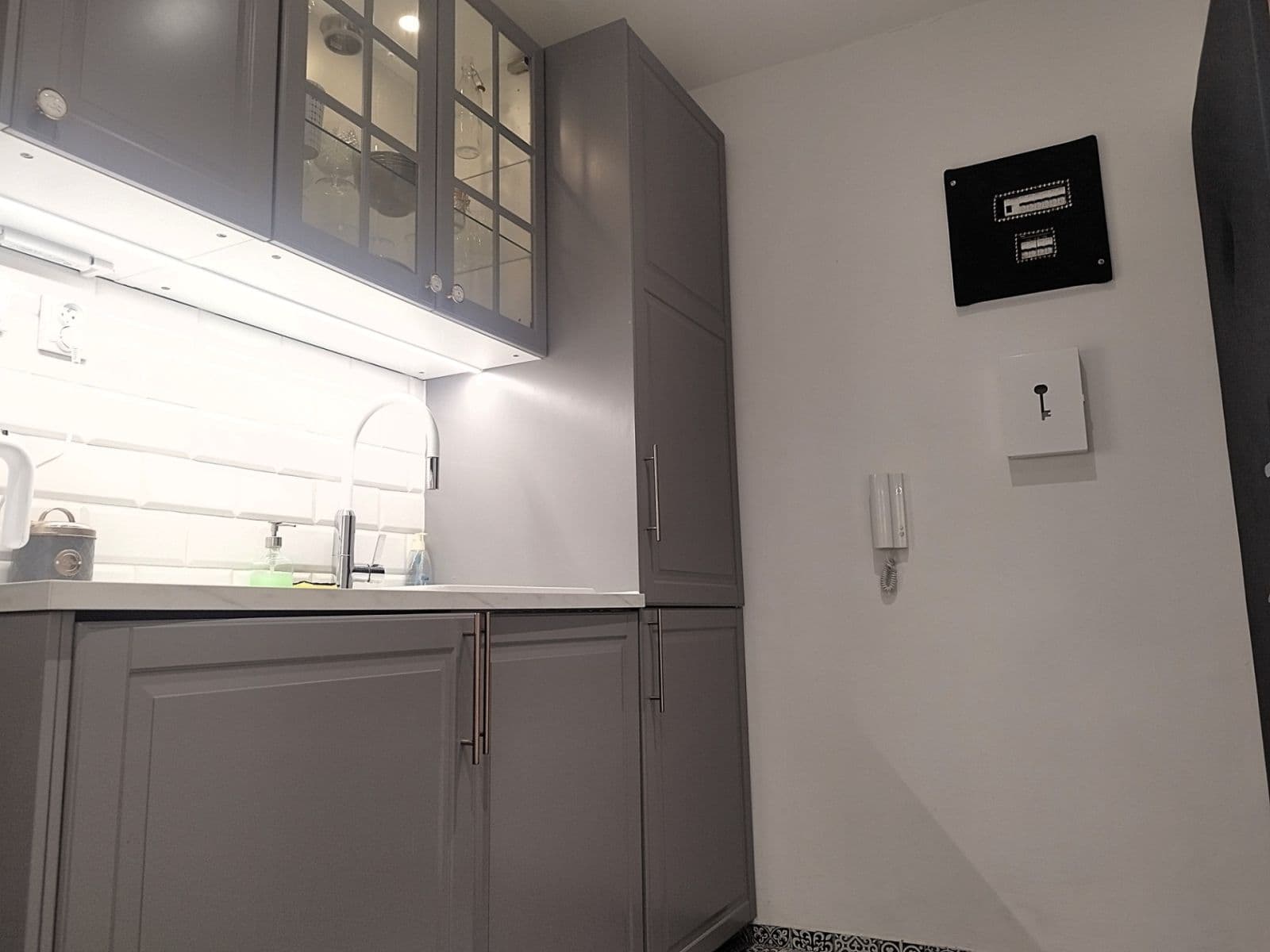 Pronájem bytu 1+1 26 m², Martinengova, Bratislava - mestská časť Staré Mesto, Bratislavský kraj Pronájem bytu 1+1 26 m², Martinengova, Bratislava - mestská časť Staré Mesto, Bratislavský kraj